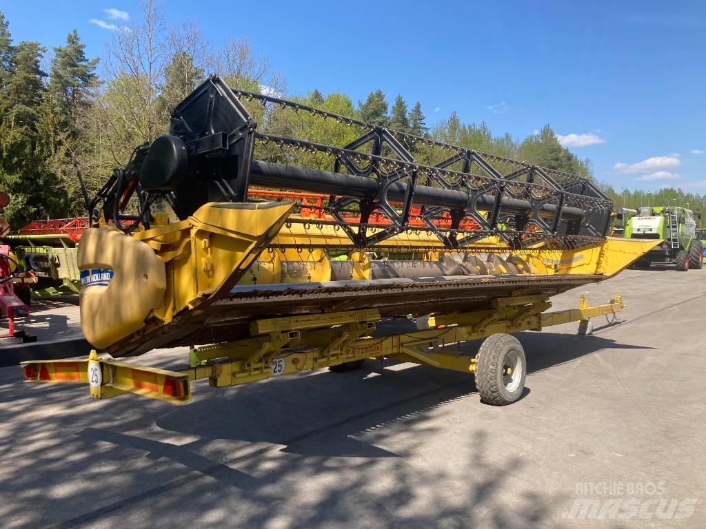 New Holland CX 8070 Moissonneuse batteuse
