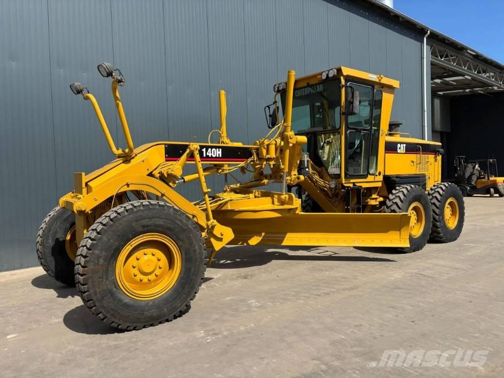 CAT 140H Niveleuse