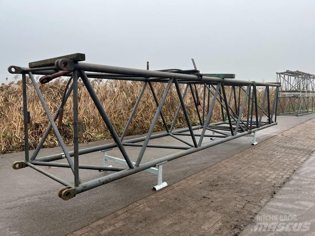 Hitachi KH 300 Accessoires et pièces pour grue