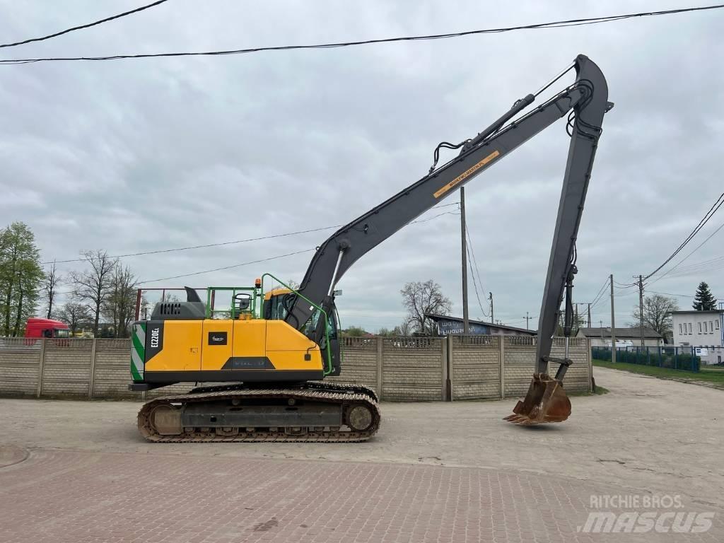 Volvo EC220EL LONG Pelle sur chenilles