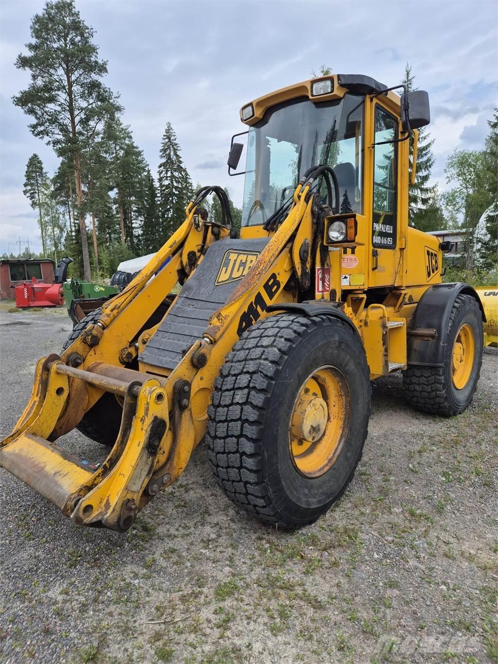 JCB 411B Chargeuse sur pneus