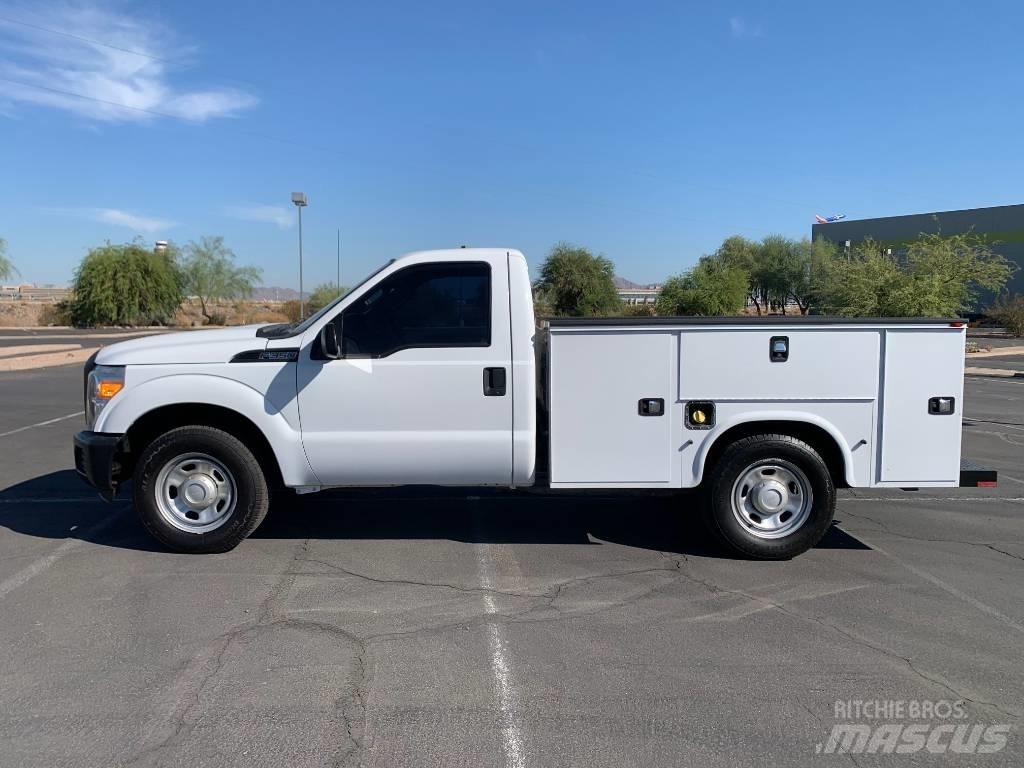 Ford F 350 HD Camions et véhicules municipaux