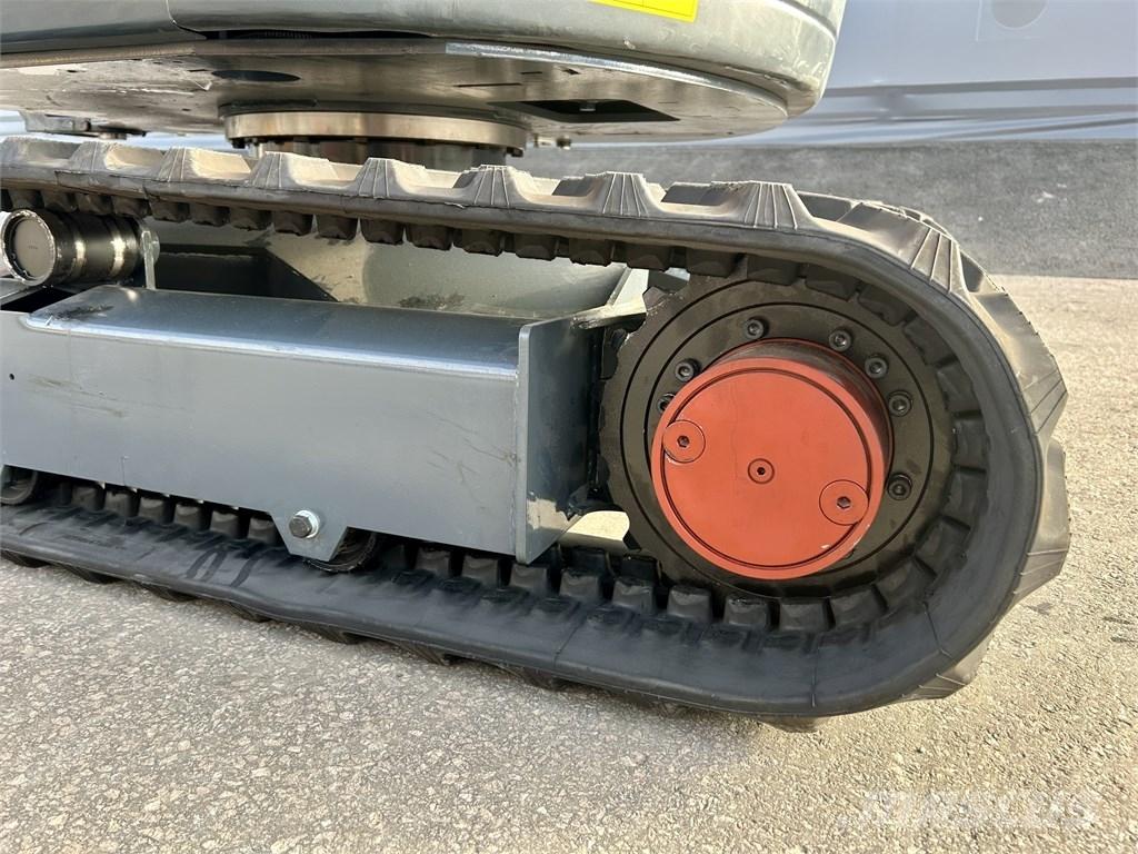 JPC HT25 HYTILLÄ Mini pelle < 7t