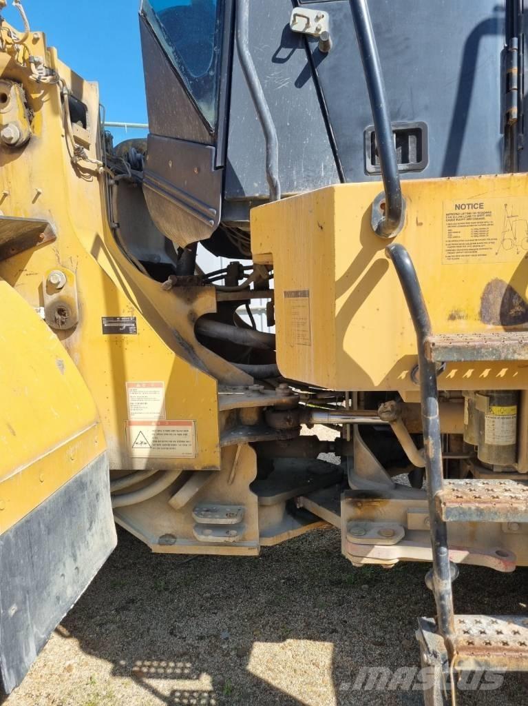 CAT 966 G II Chargeuse sur pneus