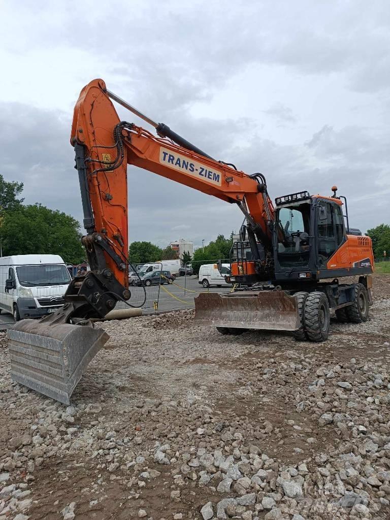 Doosan DX 190 W-5 Pelle sur pneus