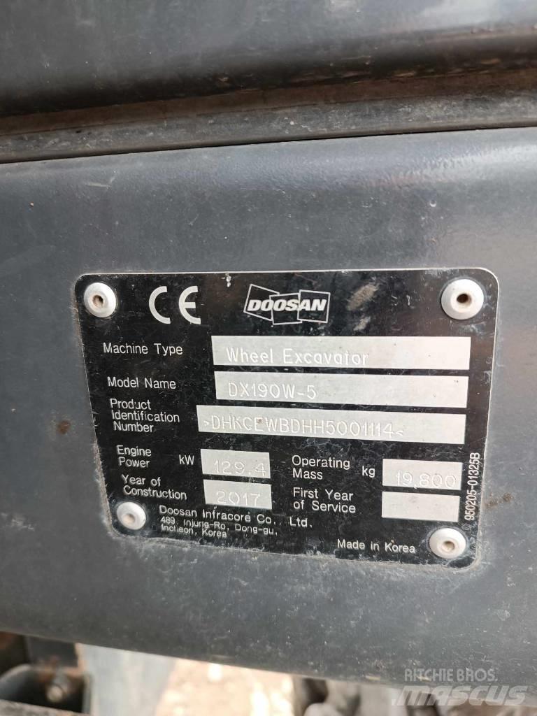 Doosan DX 190 W-5 Pelle sur pneus