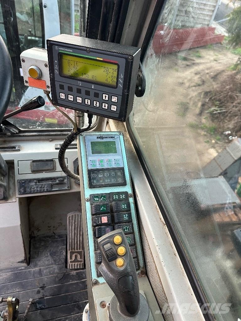 Sennebogen 613 Grues tout terrain