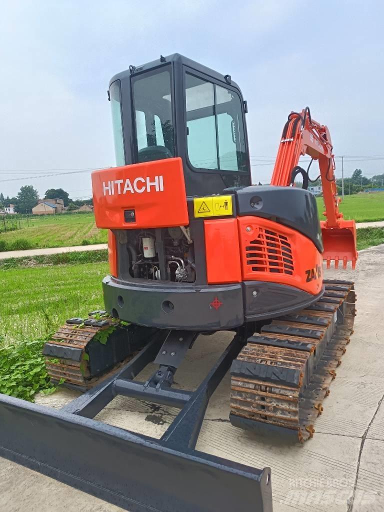 Hitachi ZX50U Mini pelle < 7t