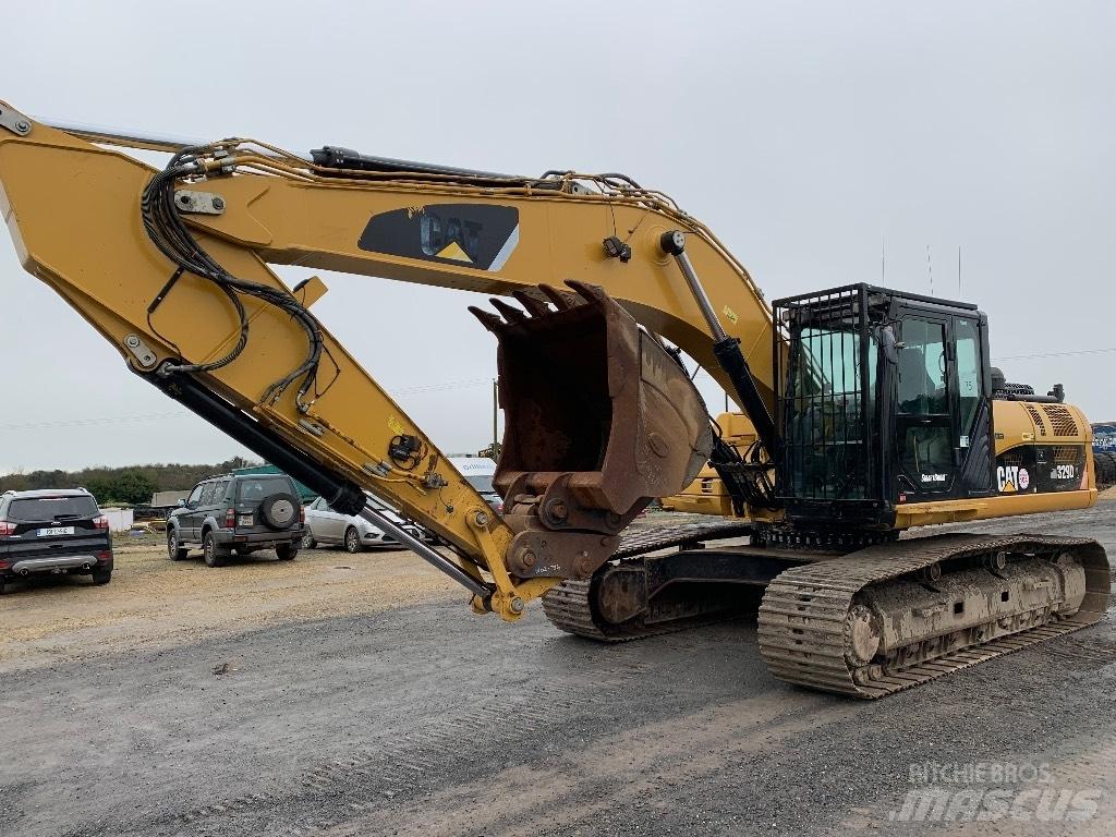 CAT 329 D Pelle sur chenilles