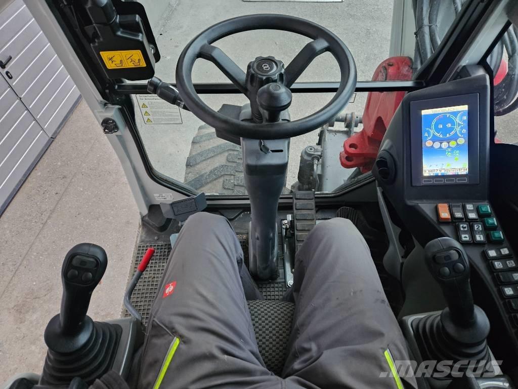 Takeuchi TB 295 W Pelle sur pneus