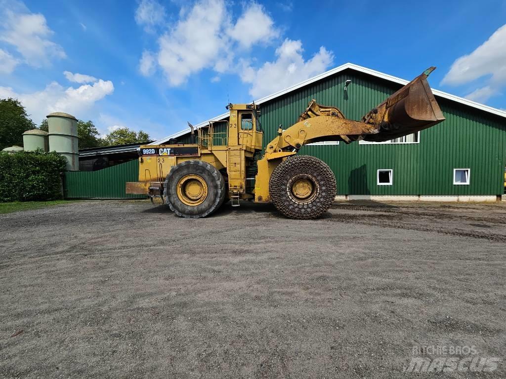 CAT 992 D Chargeuse sur pneus