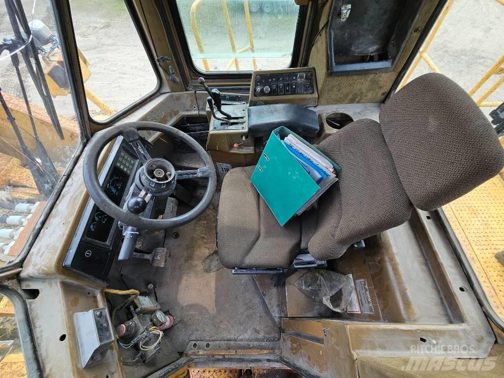 CAT 992 D Chargeuse sur pneus
