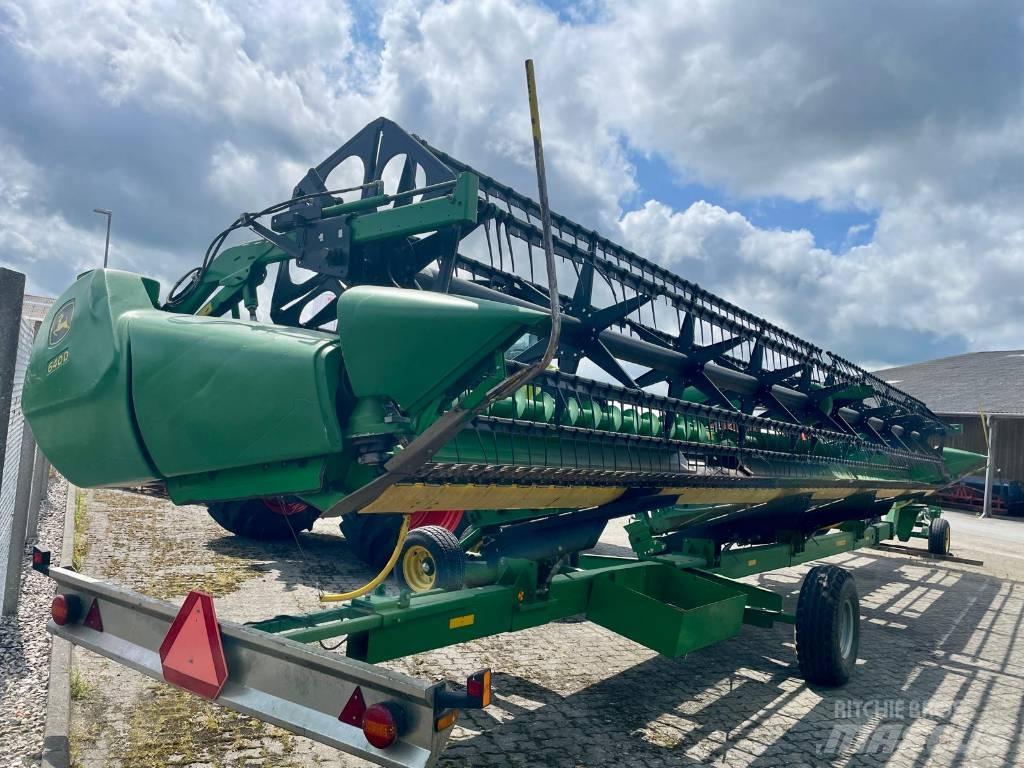 John Deere S 690 i Moissonneuse batteuse