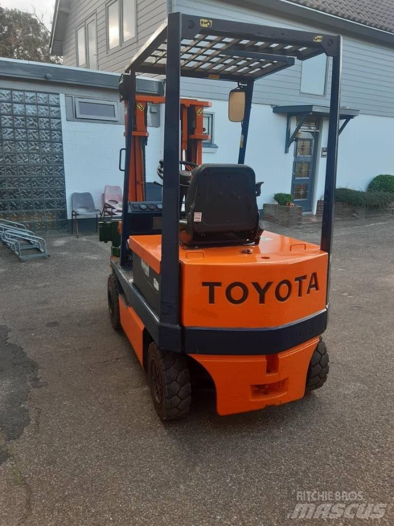 Toyota 4FB20 Chariots élévateurs électriques