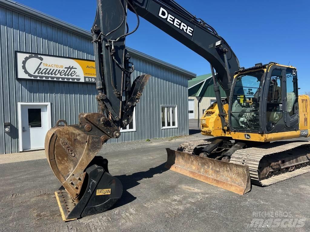 John Deere 135 G Pelle sur chenilles