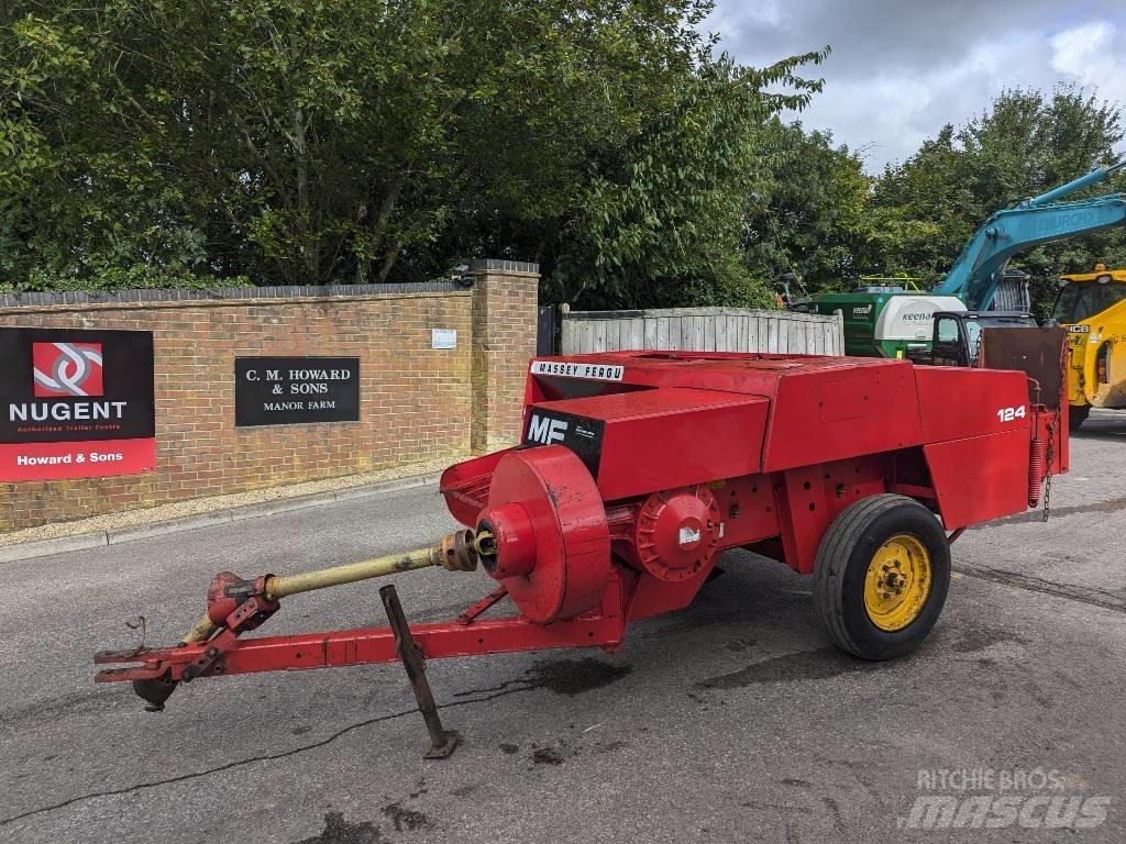 Massey Ferguson 124 Presse cubique
