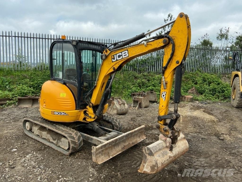 JCB 8030 ZTS Mini pelle < 7t