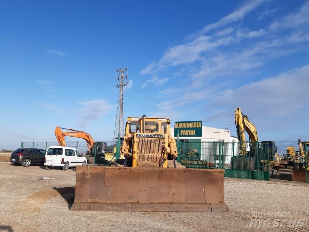 Komatsu D 85 E-12 Bouteurs sur chenilles