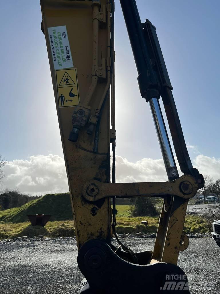 CAT 320 EL Pelle sur chenilles
