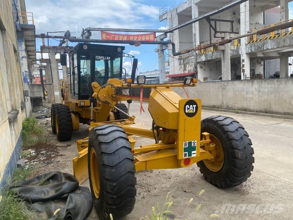 CAT 140 K Niveleuse