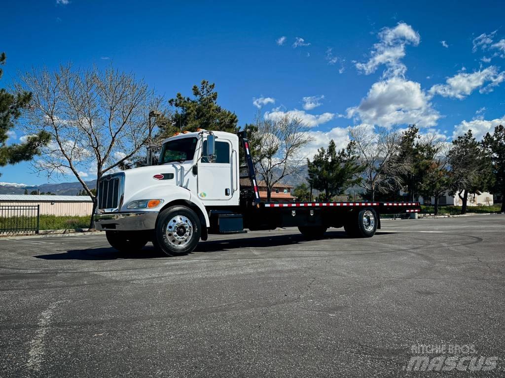 Peterbilt 337 Camion plateau