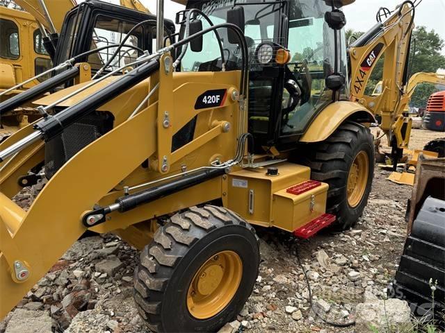 CAT 420 F Tractopelle