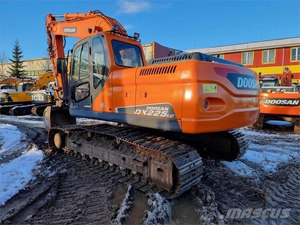 Doosan DX 225 LC Pelle sur chenilles