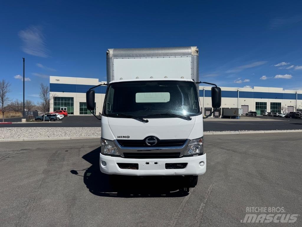 Hino 155 Camion Fourgon