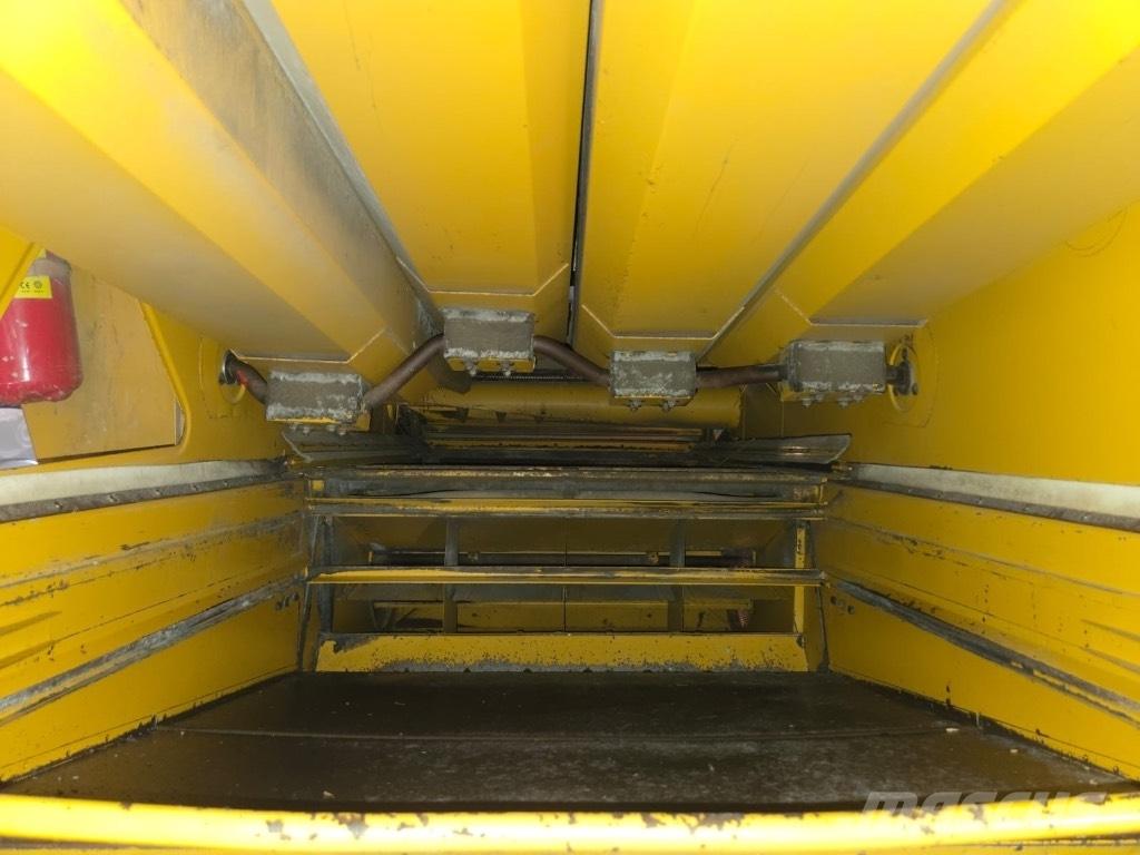 Sampo-Rosenlew 600 Moissonneuse batteuse