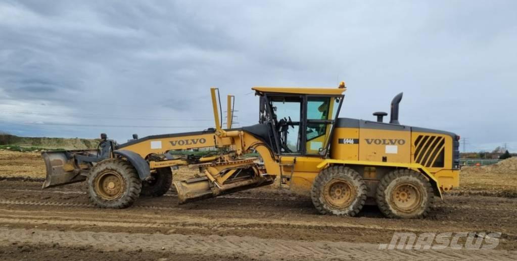 Volvo G946 Niveleuse