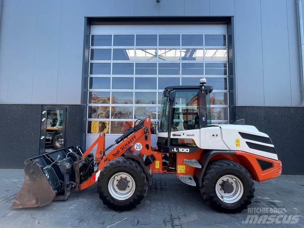 Schaeff TL100 Chargeuse sur pneus