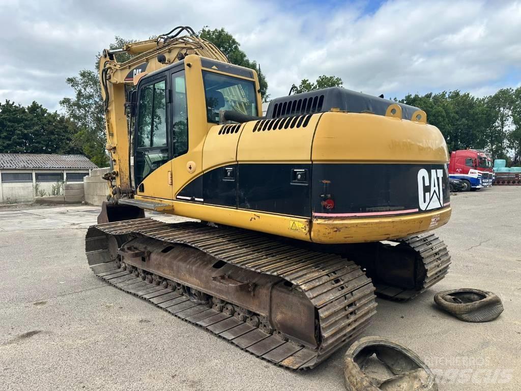 CAT 318 C L Pelle sur chenilles