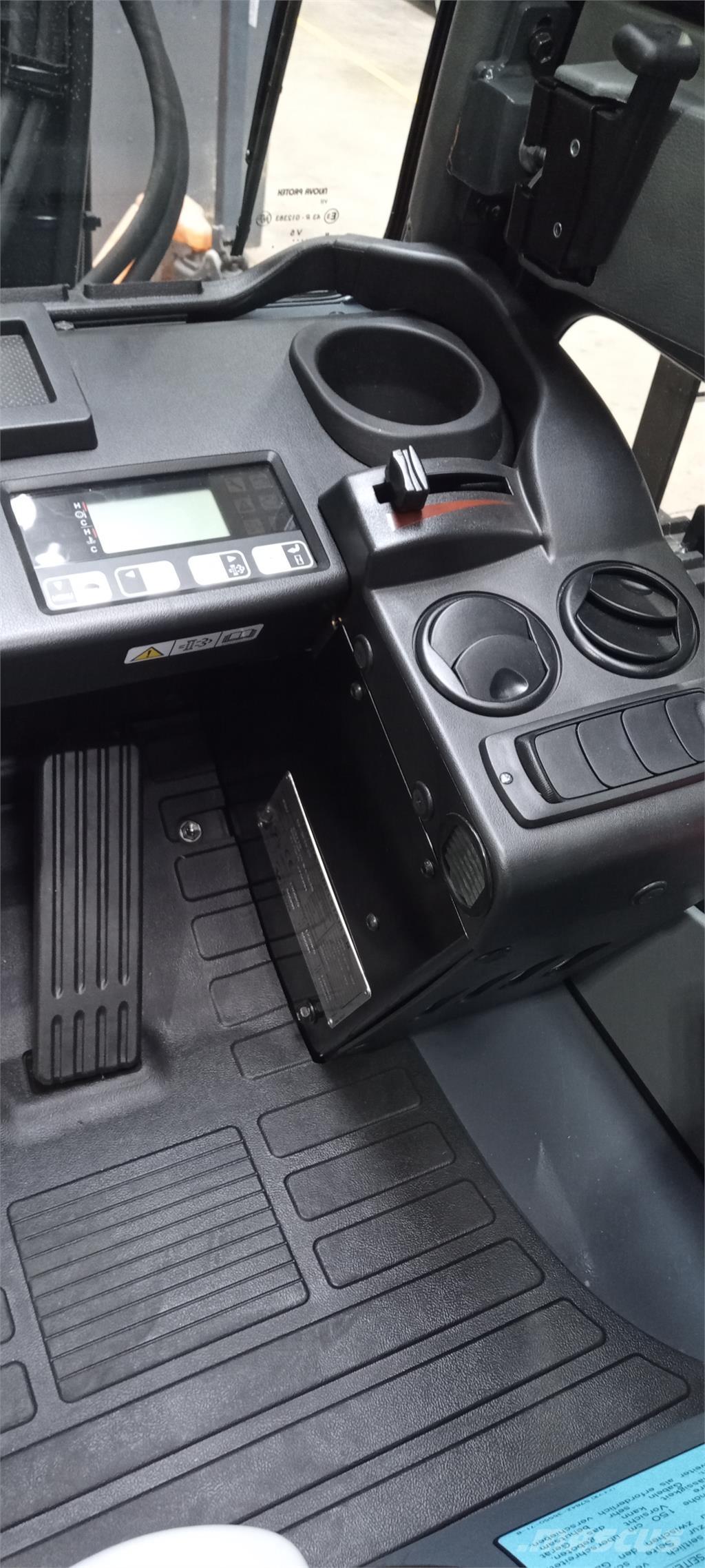 Toyota 52-8FDF25 Chariots diesel