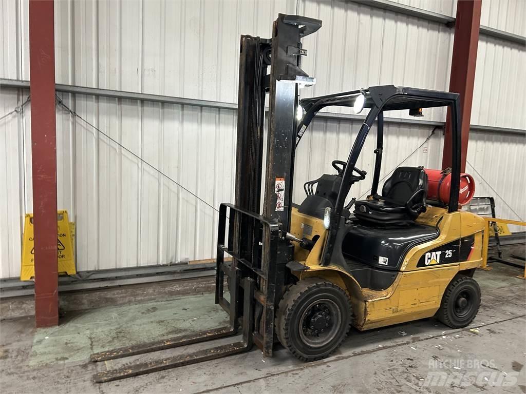 CAT GP25N Chariots GPL