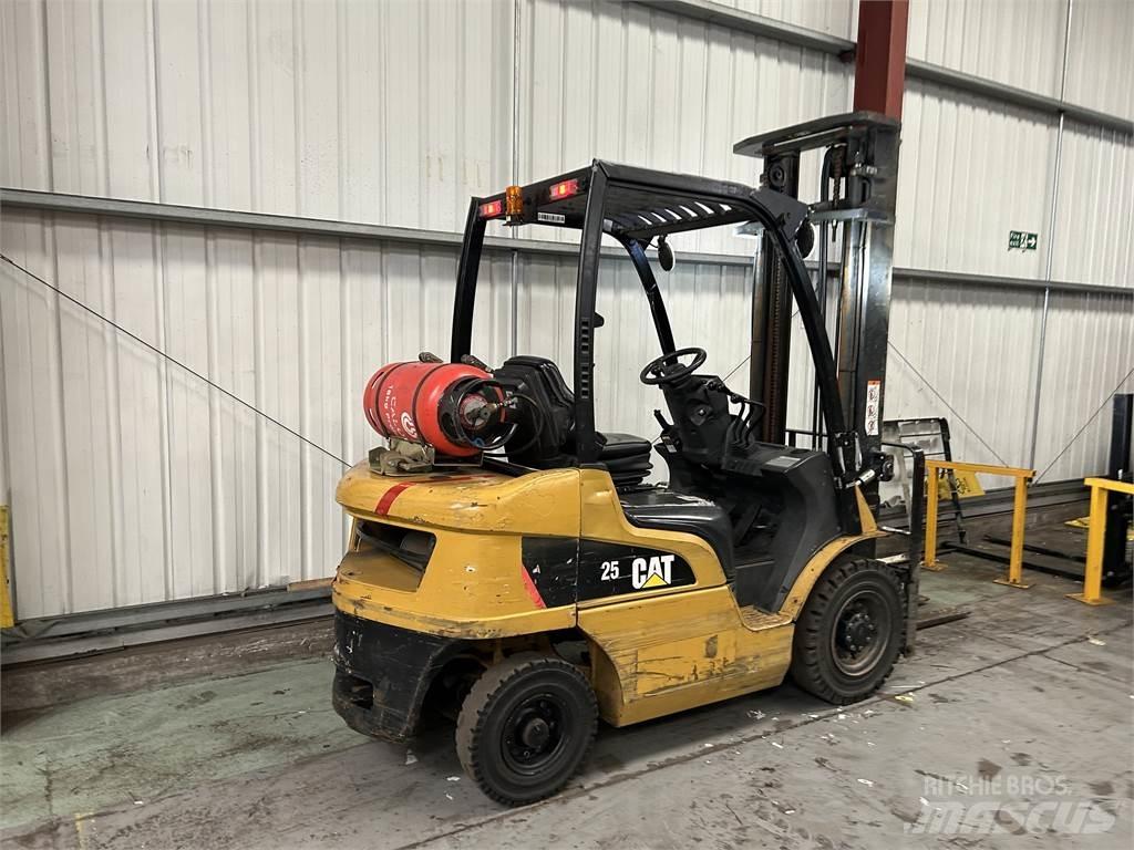 CAT GP25N Chariots GPL