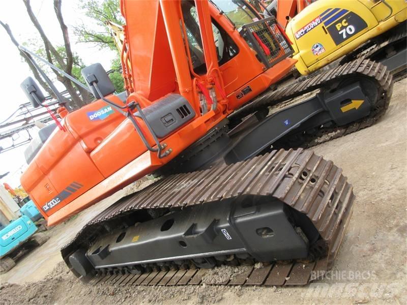 Doosan DX 300 LC Pelle sur chenilles