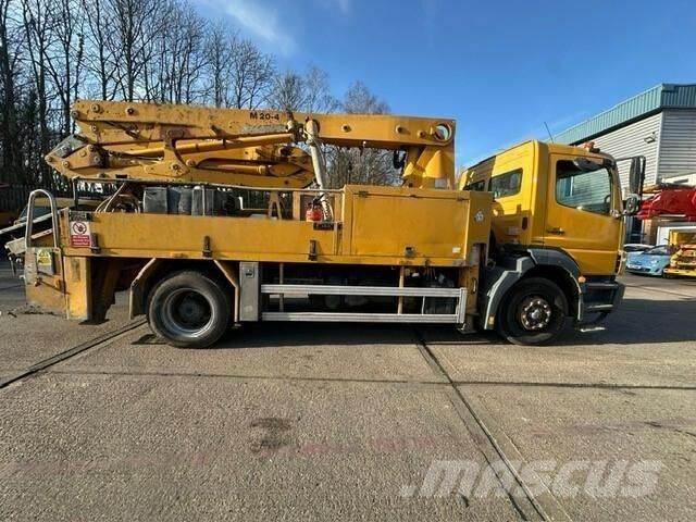 Mercedes-Benz Axor Pompe à béton