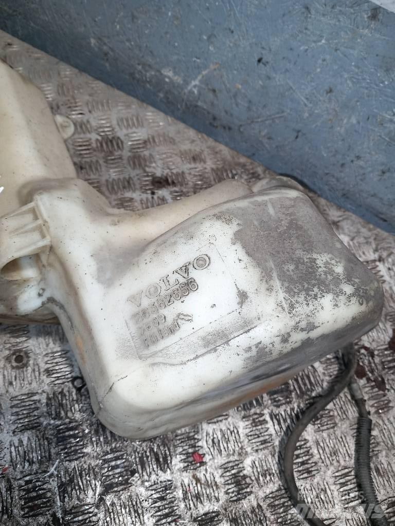 Volvo FH 12    20382656 Cabines