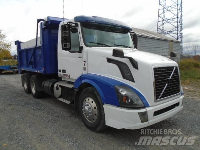 Volvo VNL Camion benne