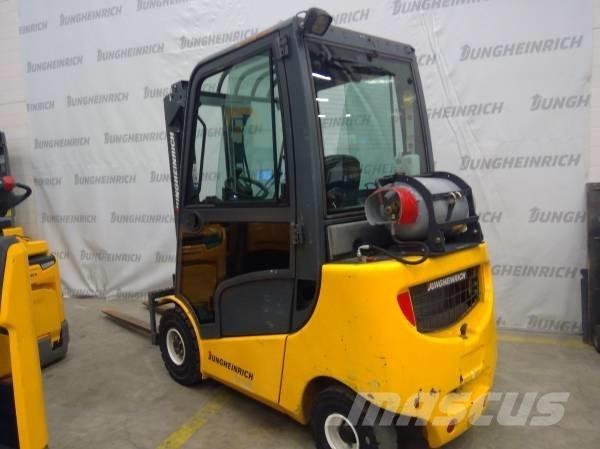Jungheinrich TFG 320 Chariots GPL
