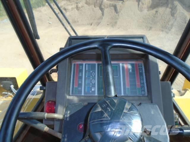 Komatsu WA 250 Chargeuse sur pneus