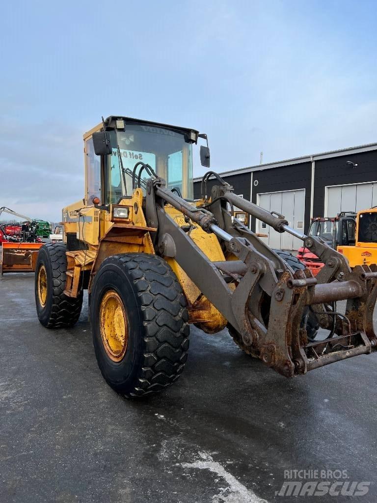 Volvo L90 B Chargeuse sur pneus