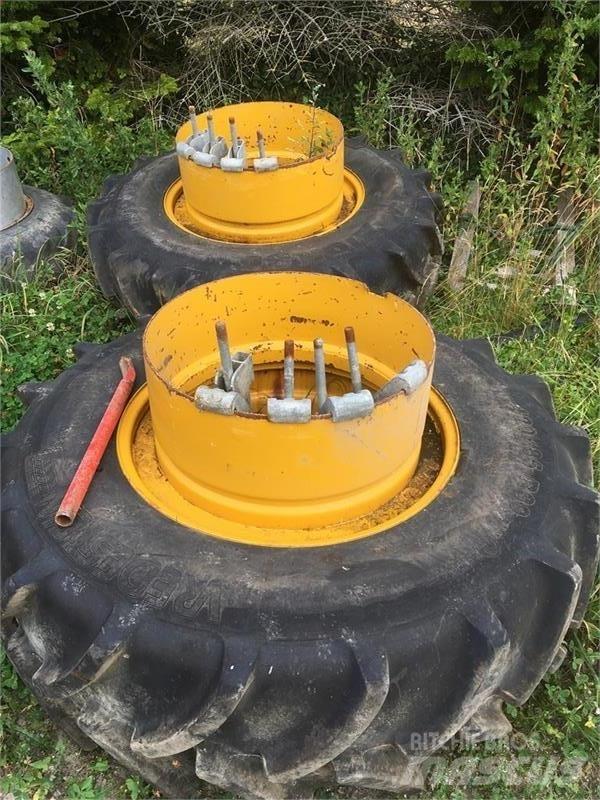 Vredestein 420/85-30 Pneus, roues et jantes