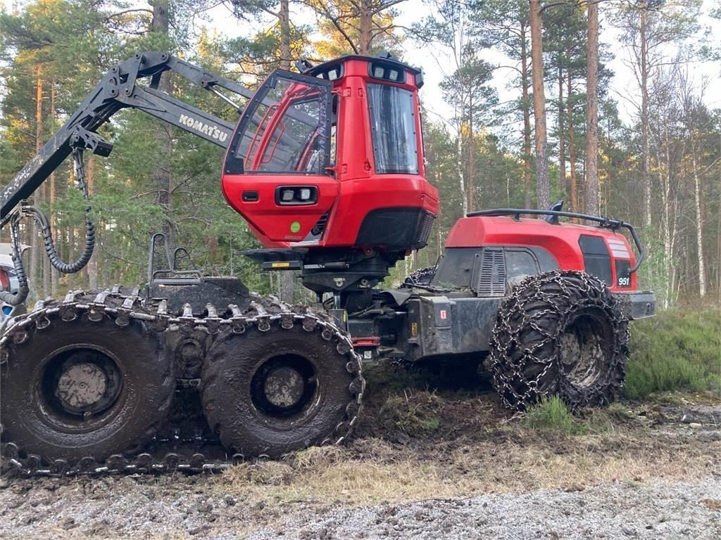 Komatsu 951 Abatteuse