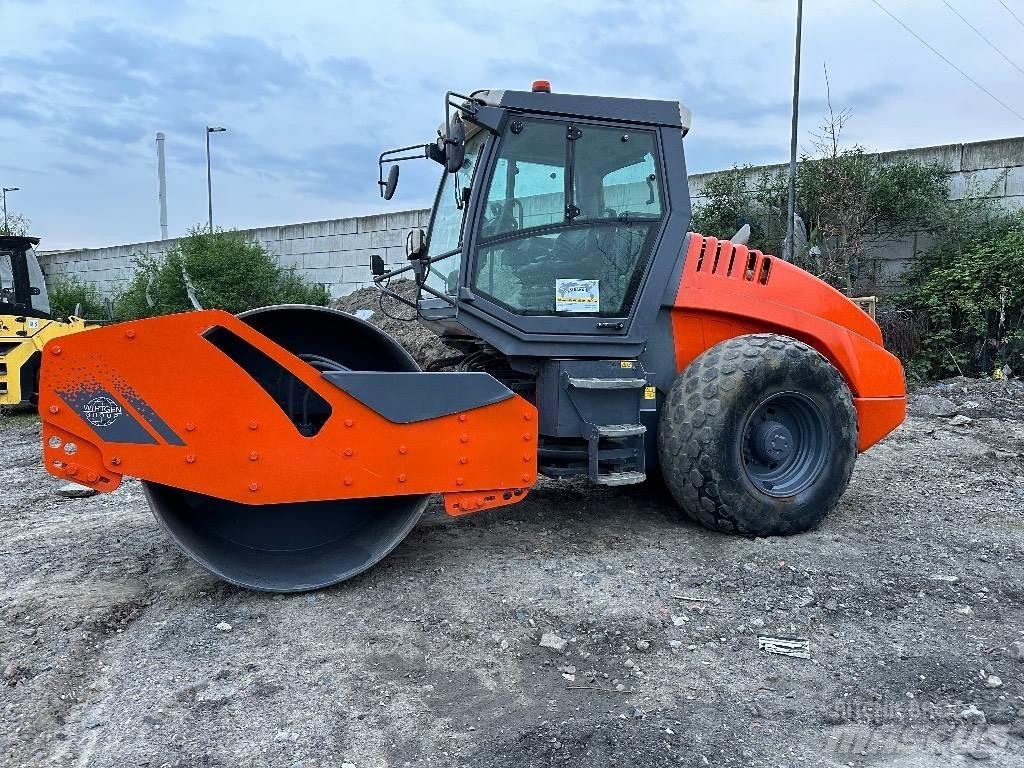 Hamm H 12i Compacteur de sol