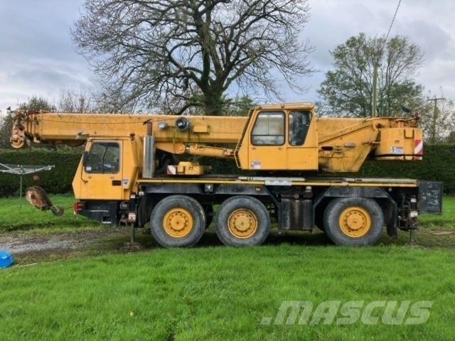 Grove 3050 Grues tout terrain