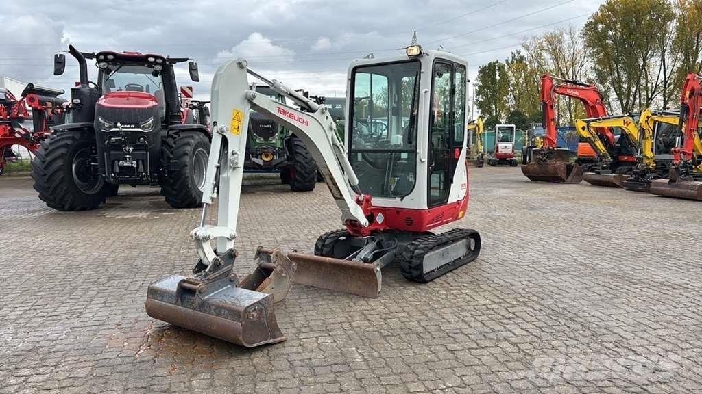 Takeuchi TB216 Mini pelle < 7t