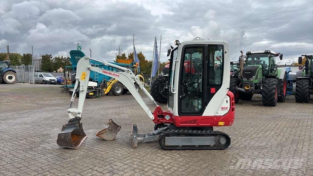Takeuchi TB216 Mini pelle < 7t