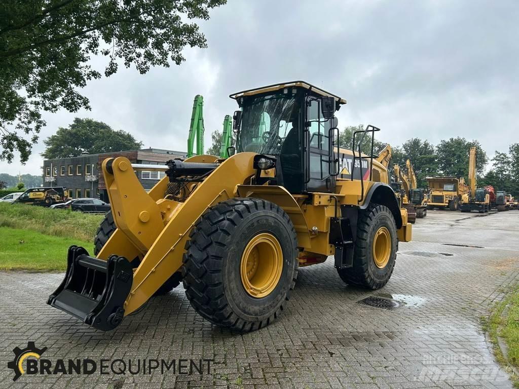 CAT 950M Chargeuse sur pneus
