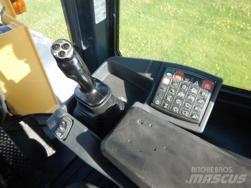 John Deere 624K Chargeuse sur pneus